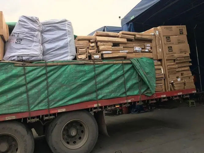 宏伟家具托运
